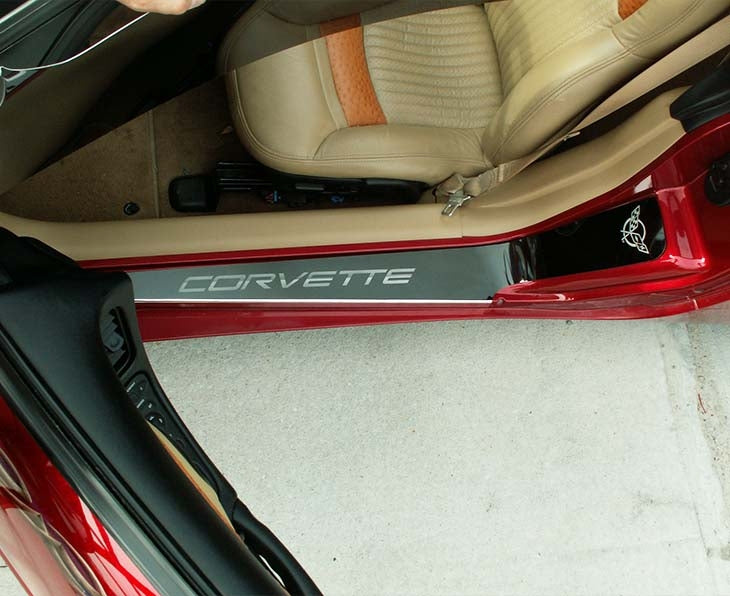 Gray 1997-2004 C5/Z06 Corvette - Outer Door Sills Etched C5 Logo & CORVETTE Lettering 2Pc - Polished Finish