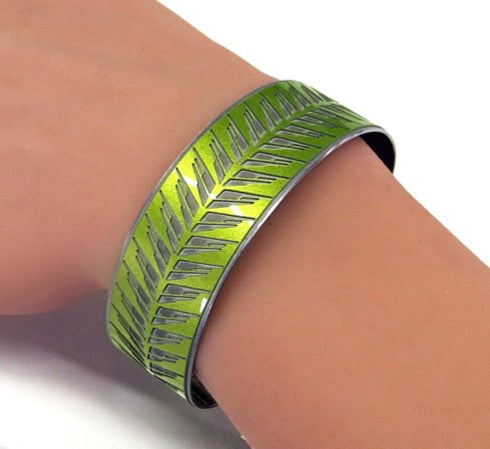 Rosy Brown V-Series Blackwing Icon Cuff