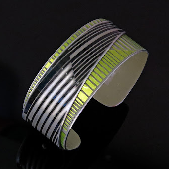 Black V-Series Performance Pattern Cuff