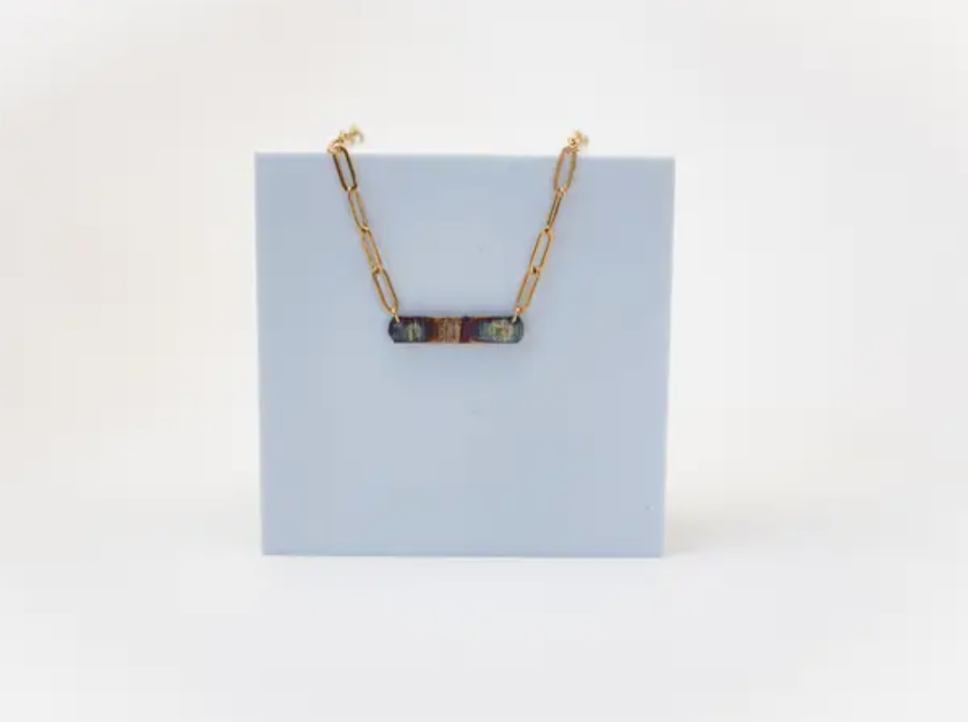 Mend on the Move Refined Through Fire Bar Necklace
